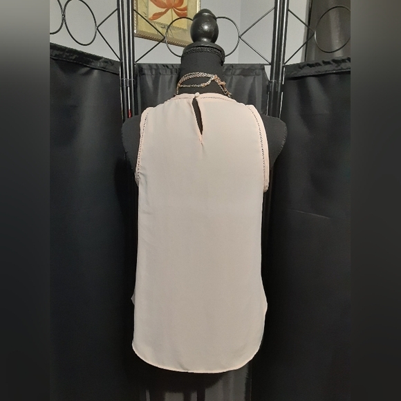 J. Crew Pink Tank Top Eyelit Design Women's Size 2P Business Casual Office - Picture 6 of 8